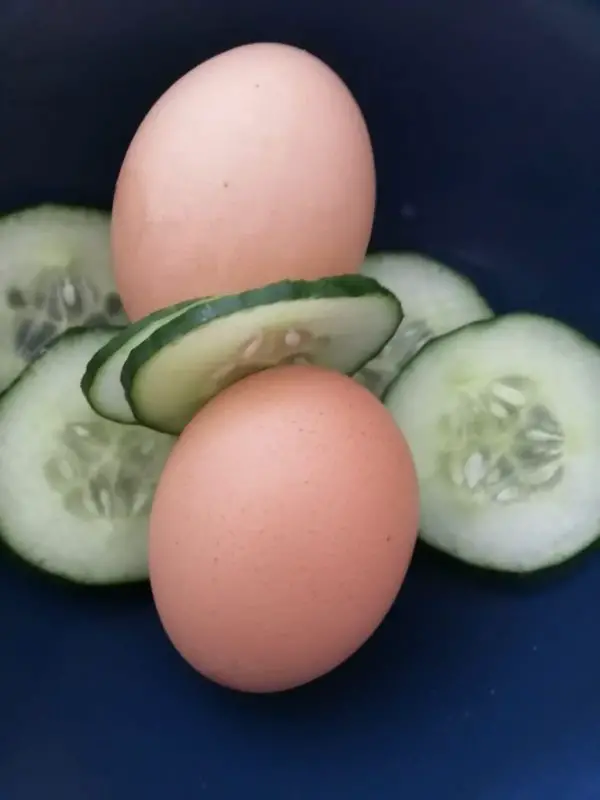 Eggs and cucumber