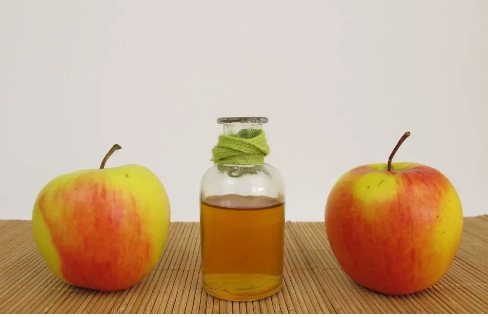 Applce cider vinegar and collagen