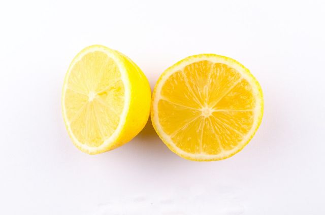lemon and ginger collagen drink