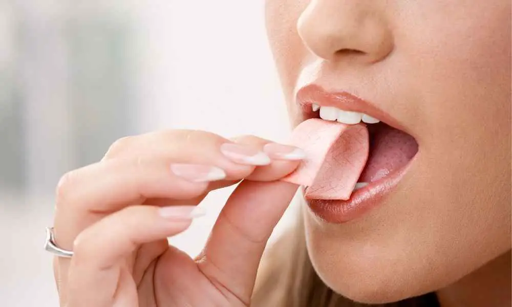 woman chewing gum